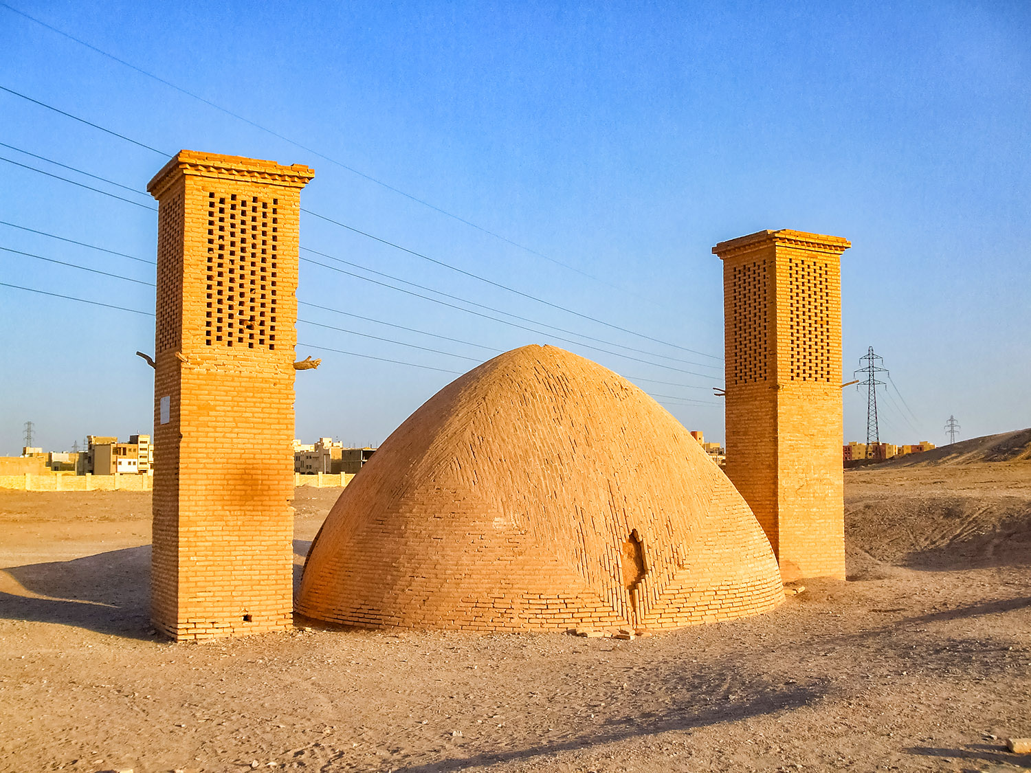イラン・ヤズド、沈黙の塔周辺の遺跡