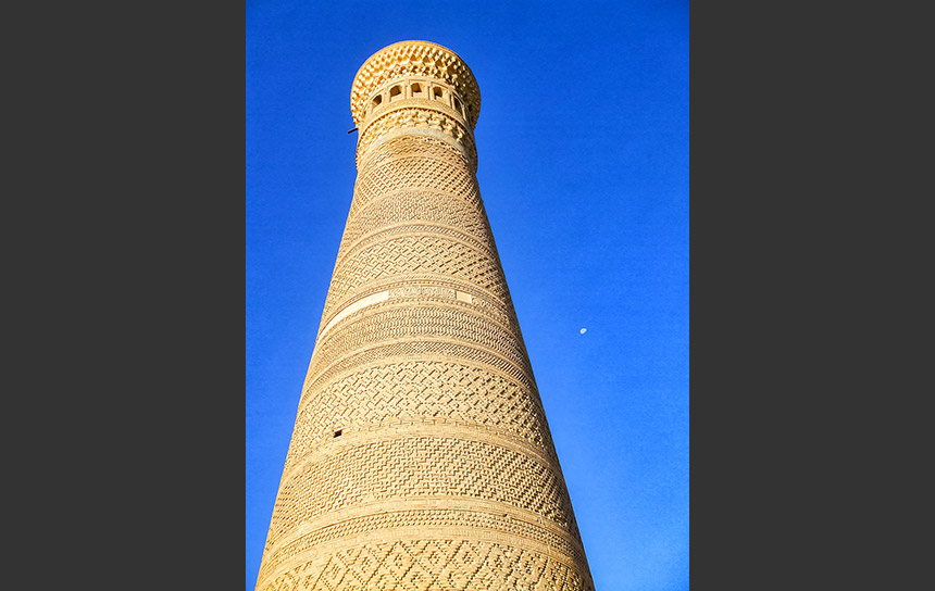ウズベキスタン・ブハラ世界遺産、歴史地区カラーンのミナレット