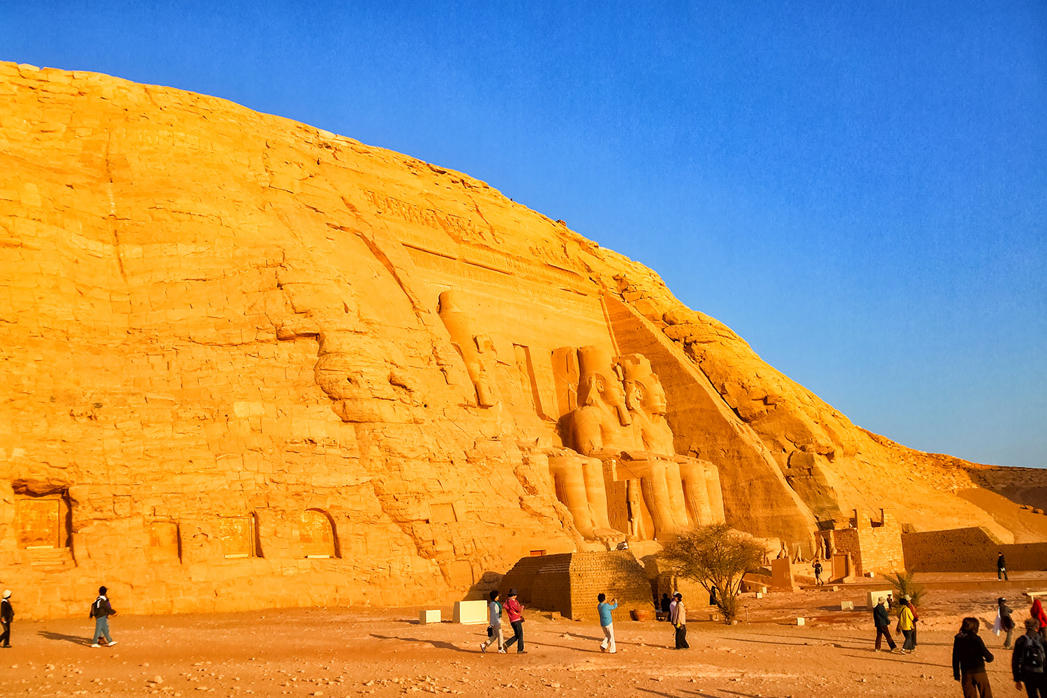 エジプトに残る古代遺跡 世界遺産のヌビア遺跡 無料壁紙 商用利用可の画像素材ならfotoma フォトマ