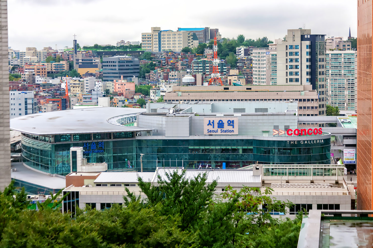 買い物・食事もバッチリできるターミナル、韓国ソウル駅