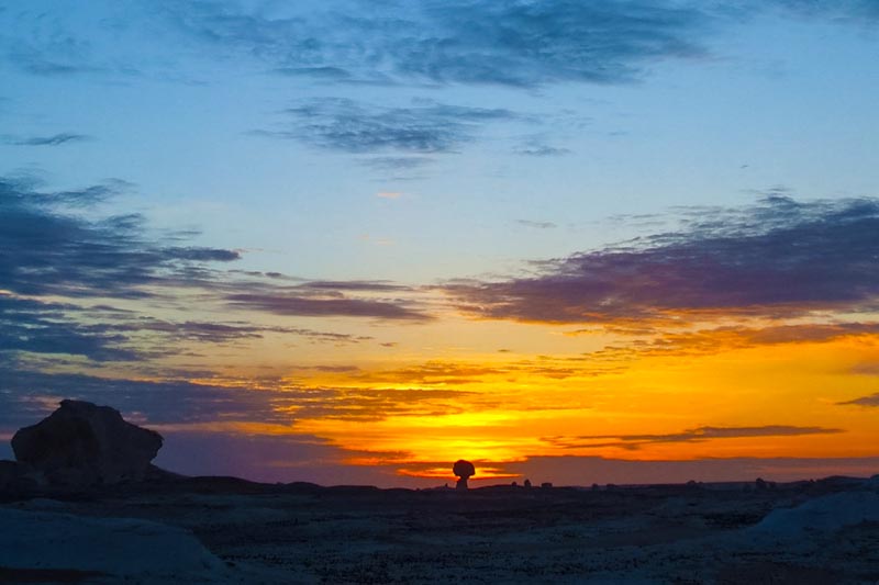 アフリカ大陸の朝焼けと夕焼け 無料壁紙 商用利用可の画像素材ならfotoma フォトマ