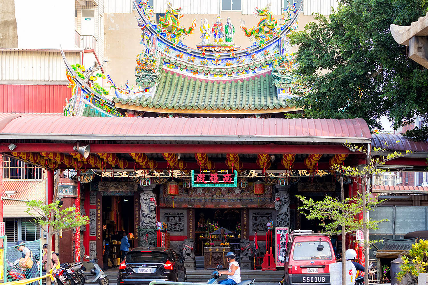 古都･台南の老街『神農街』に建つ西羅殿