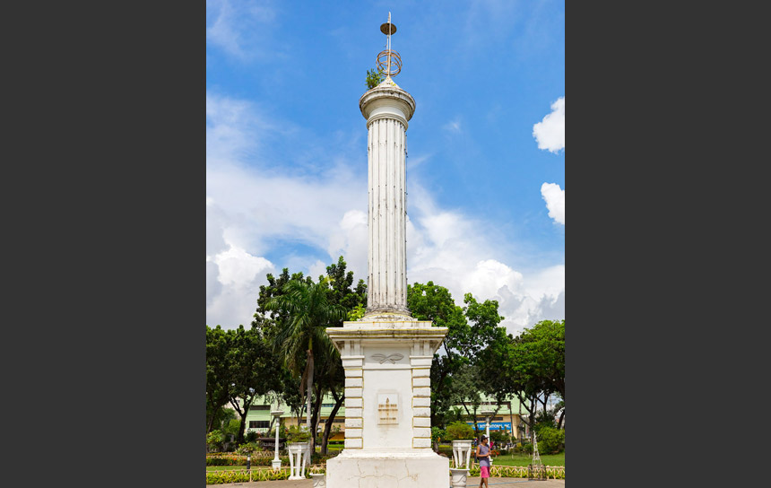フィリピン･セブ島のミゲルロペス記念碑