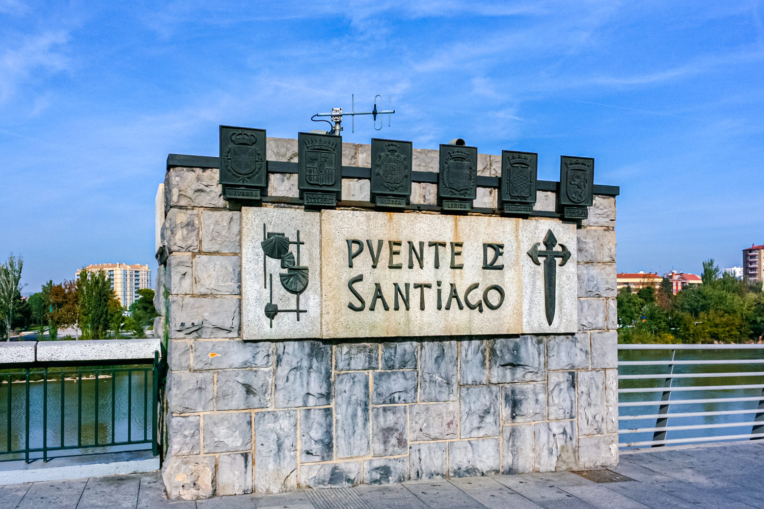 数少ない道の世界遺産サンティアゴ・デ・コンポステーラの巡礼路