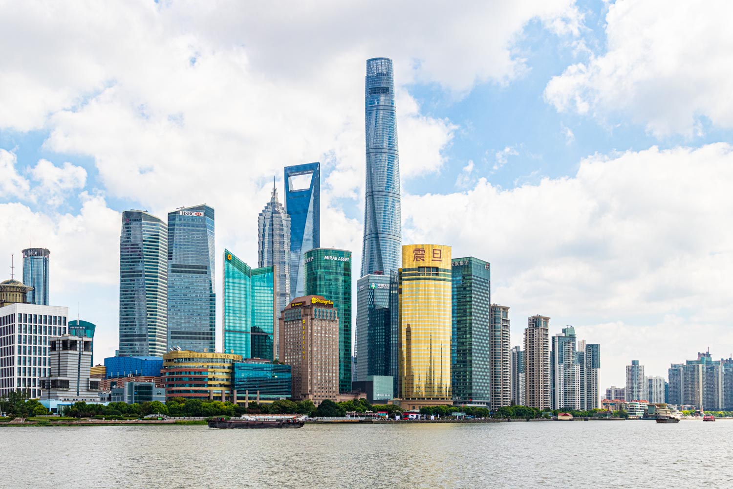 127階建ての超高層ビル『上海中心』高さはなんと632メートル