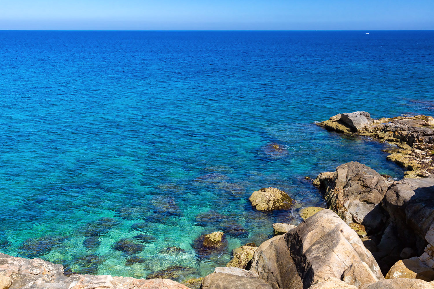 マルタ共和国シャイラの静かな海