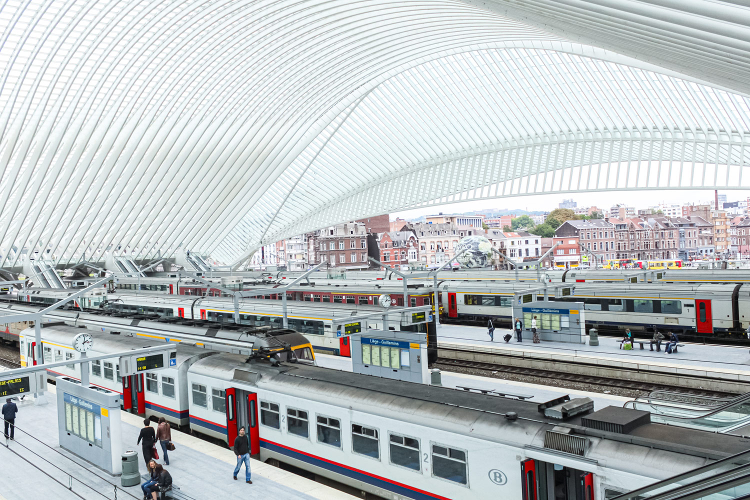 国際鉄道欧州の近未来な駅、ベルギーのリエージュ･ギュマン駅